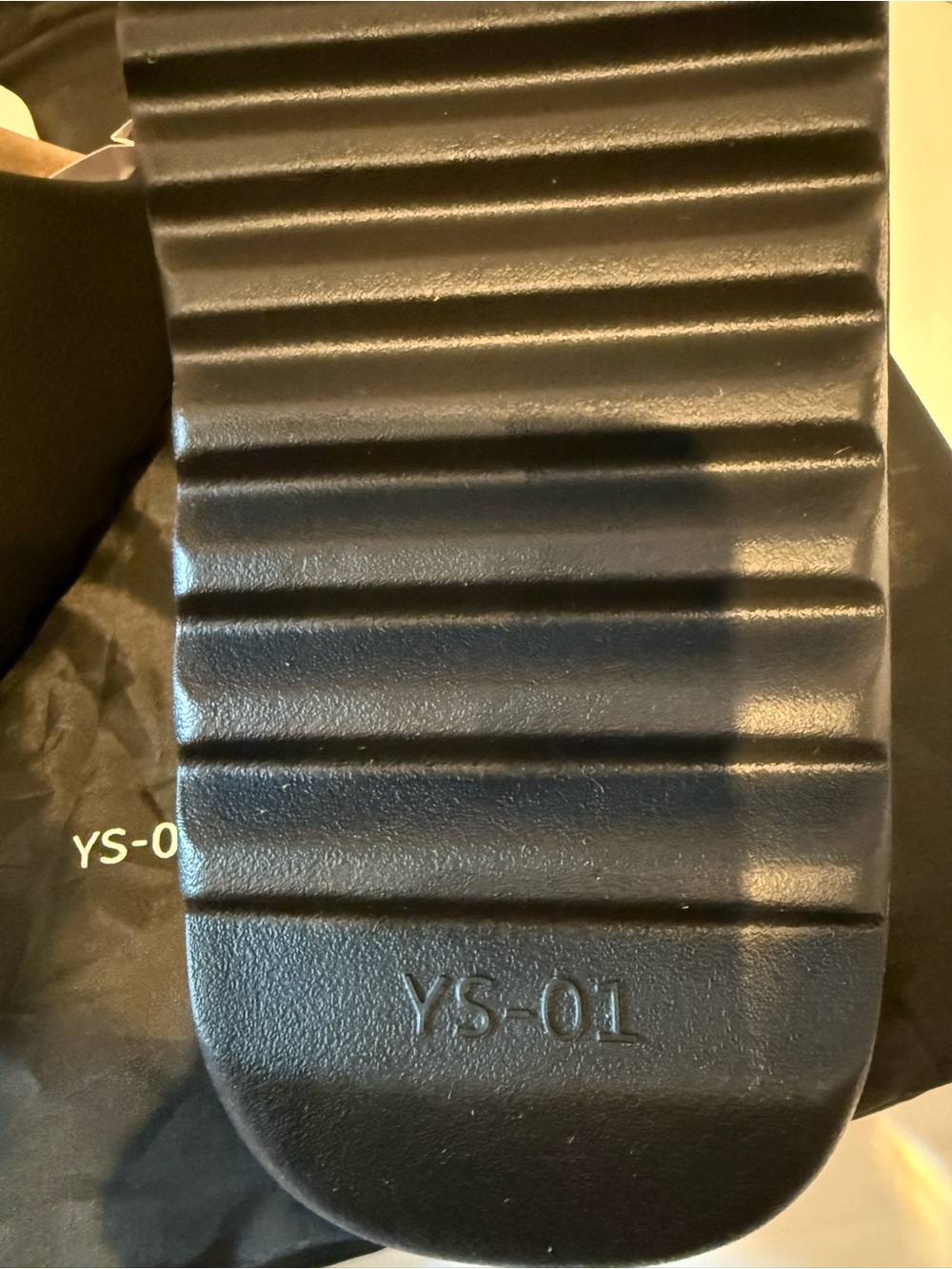 Yeezy YS-01 Slides with bag (Yeezy.com) NOT ADIDAS - Picture 3 of 3